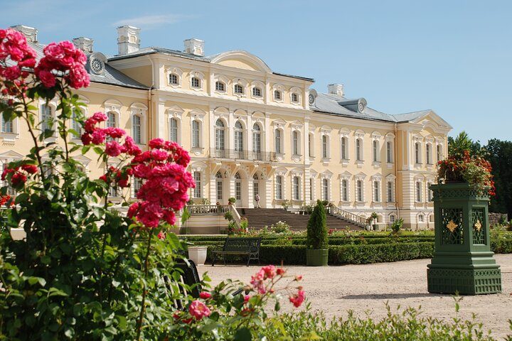 Palace Rose Garden Card in Rundāle